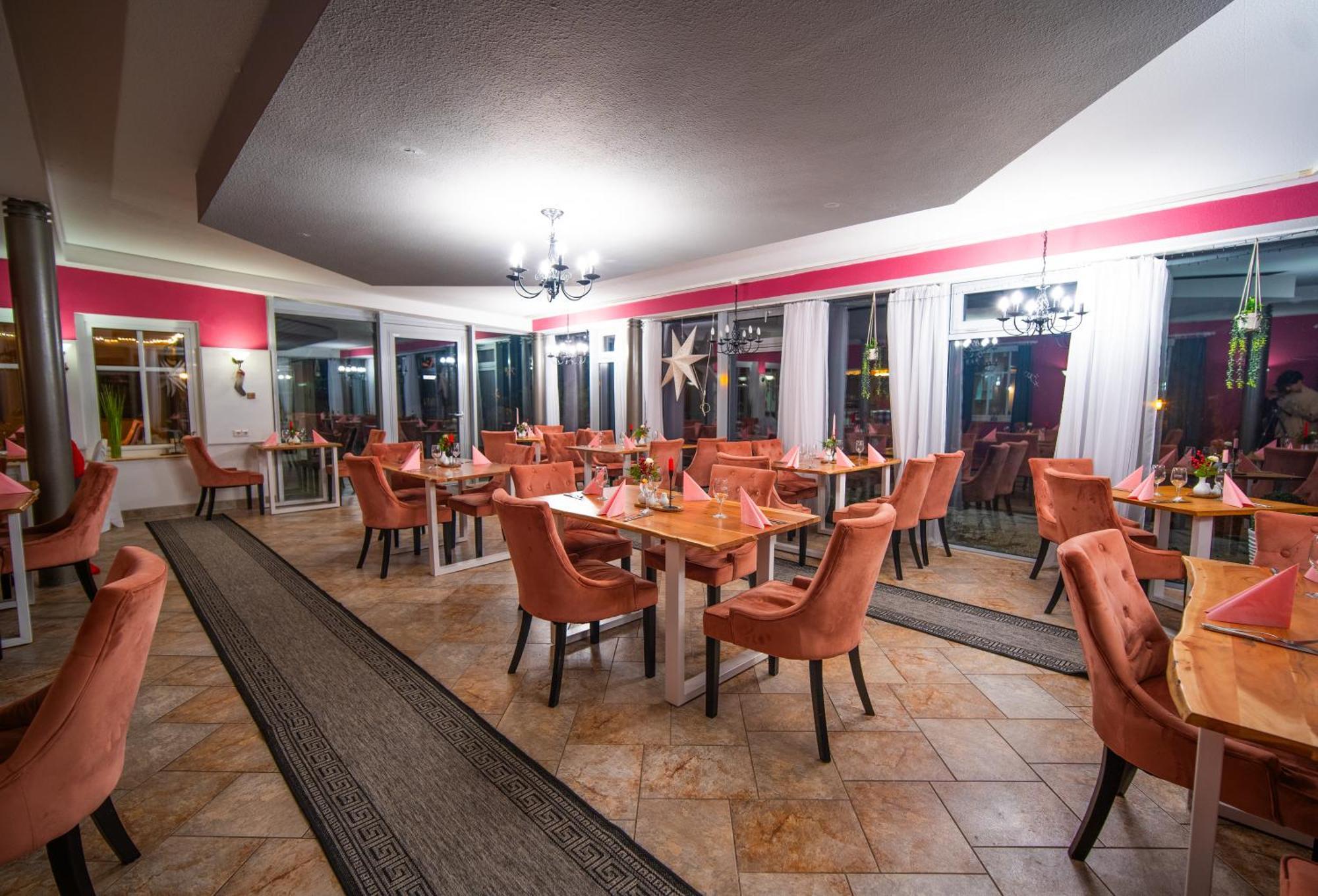 Berghotel Drei Brueder Hoehe Marienberg Extérieur photo